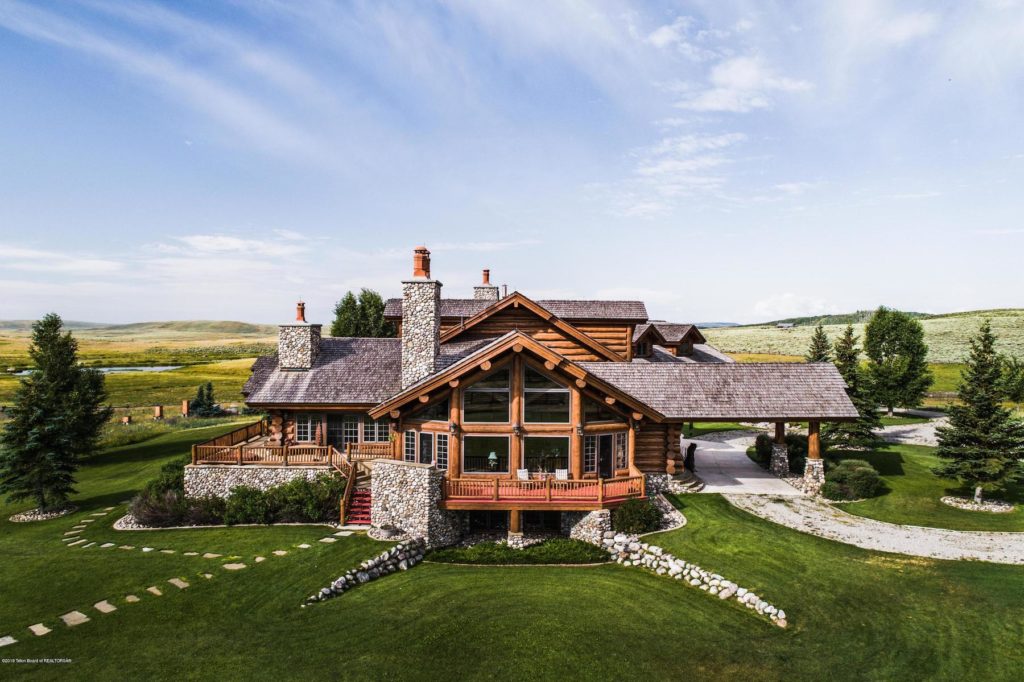 Shaw Ranch Luxury Log Home in Cora, Wyoming - Exterior